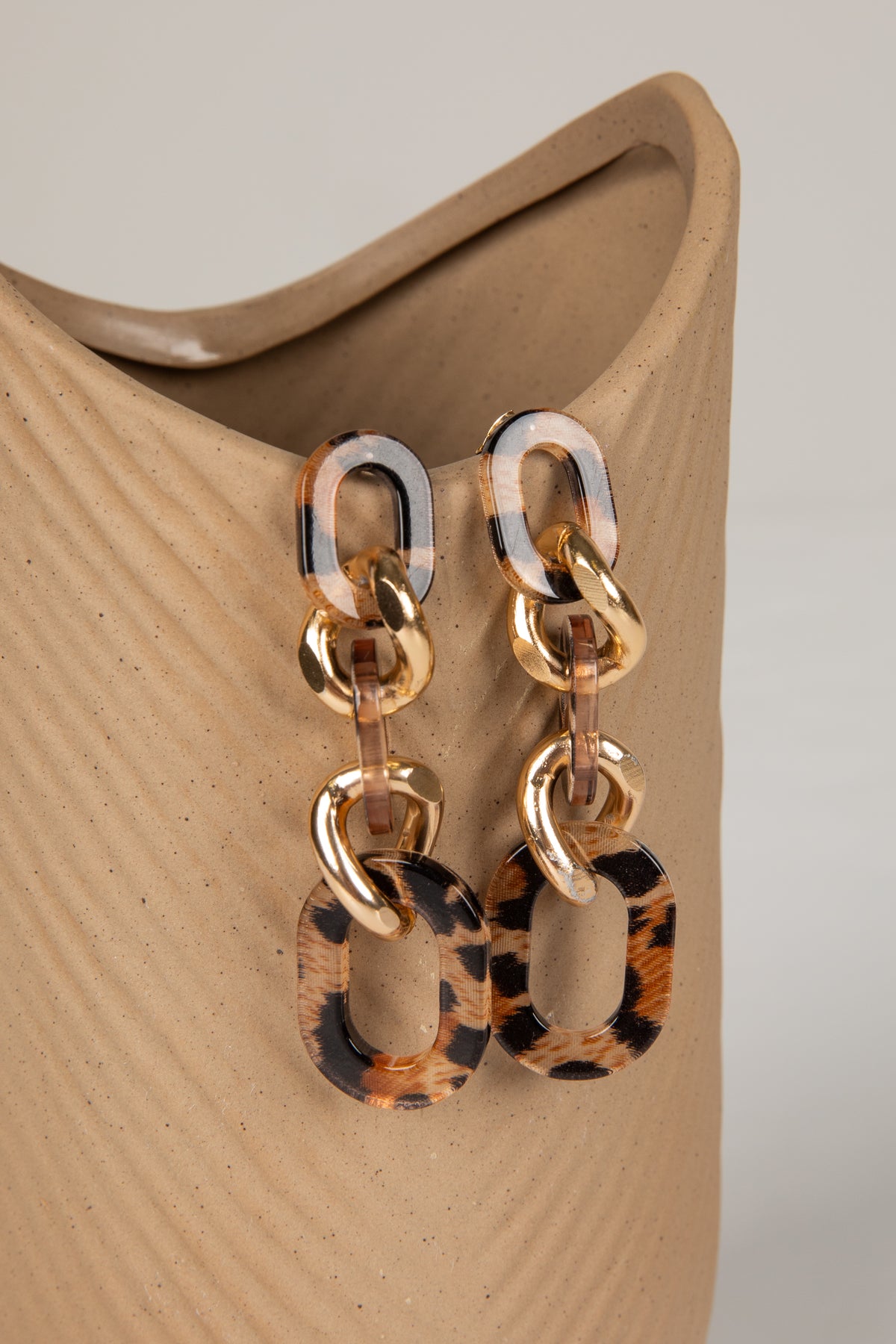trendy earrings